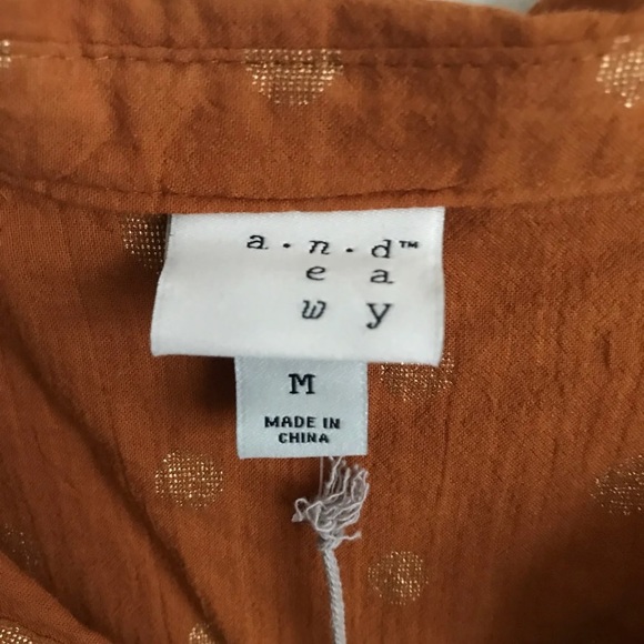 Top - Picture 3 of 4